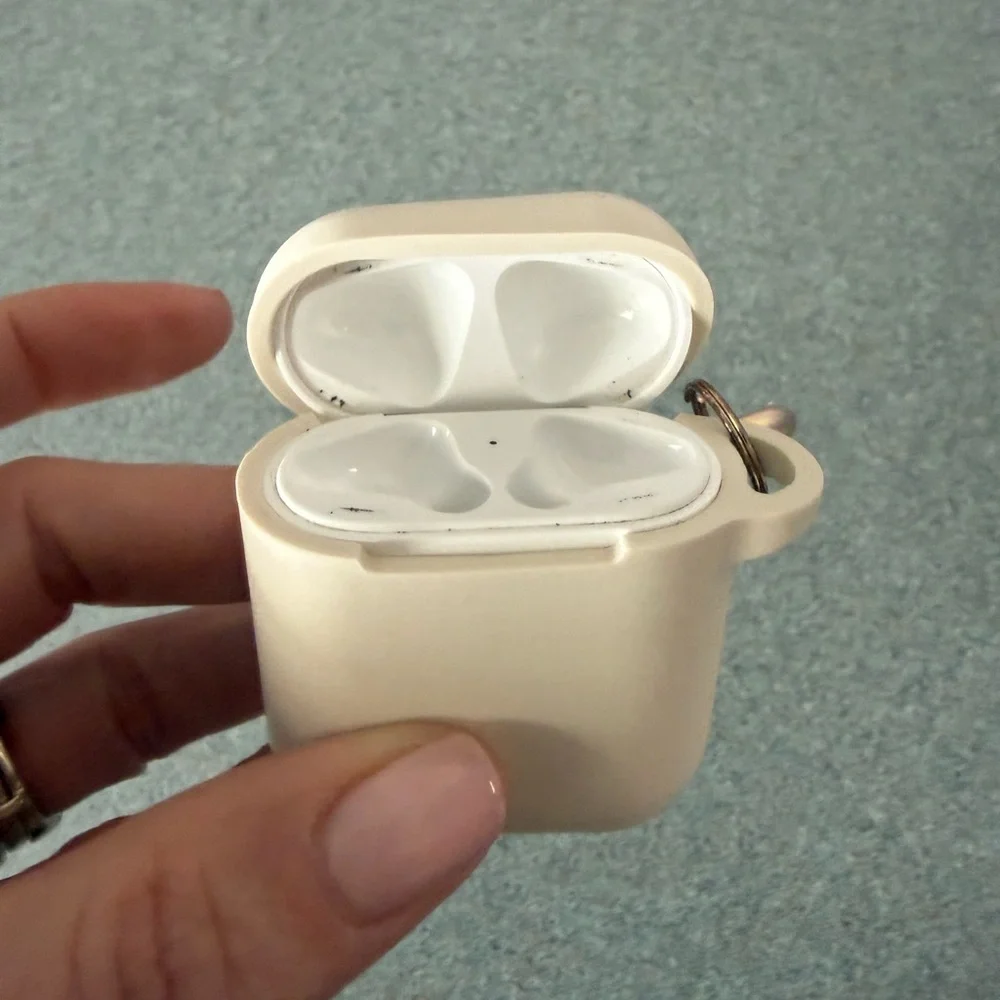 MVMT AirPods Case w Carabiner Empty Case Only Silicone Cover Apple AirPods